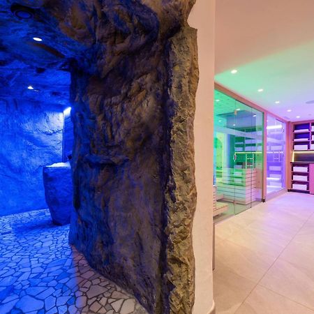 Hotel Troschana フリルシュ エクステリア 写真