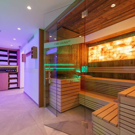 Hotel Troschana フリルシュ エクステリア 写真