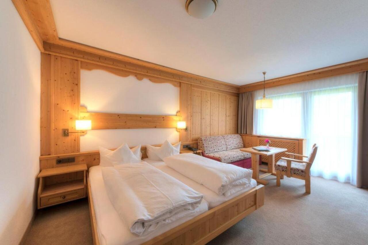 Hotel Troschana フリルシュ エクステリア 写真