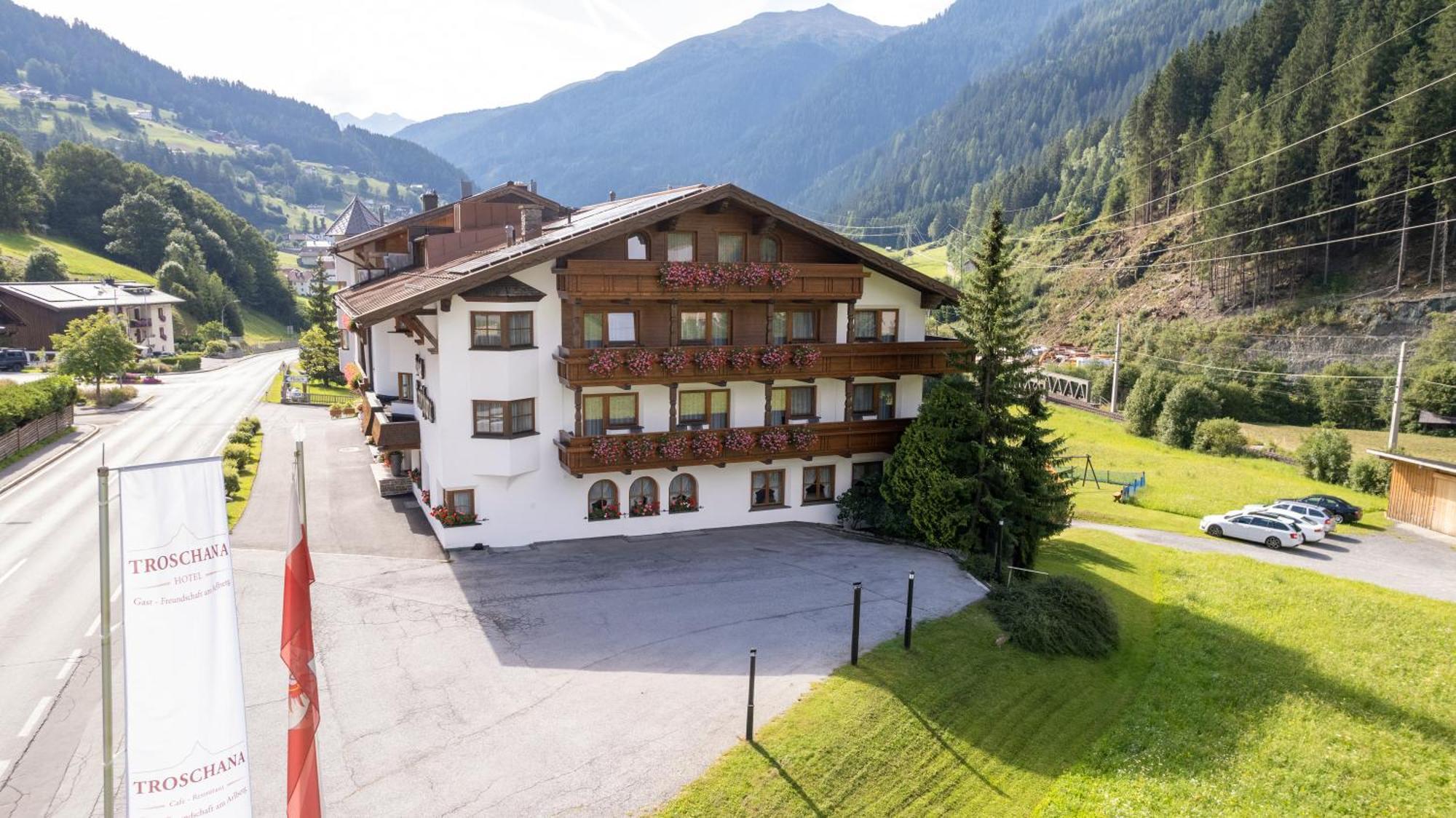 Hotel Troschana フリルシュ エクステリア 写真