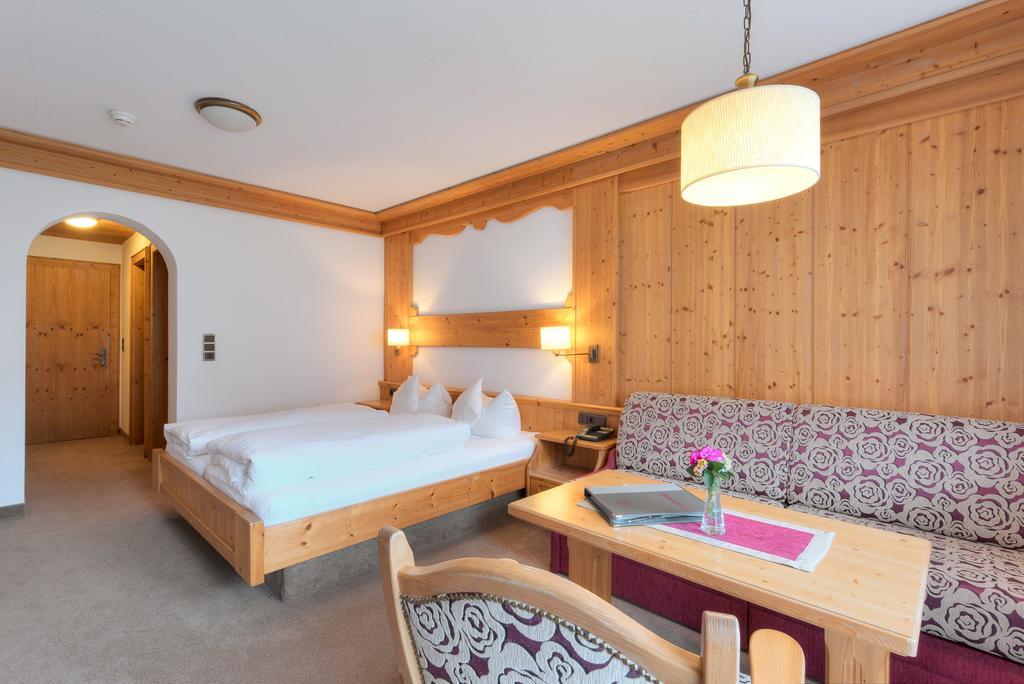 Hotel Troschana フリルシュ エクステリア 写真