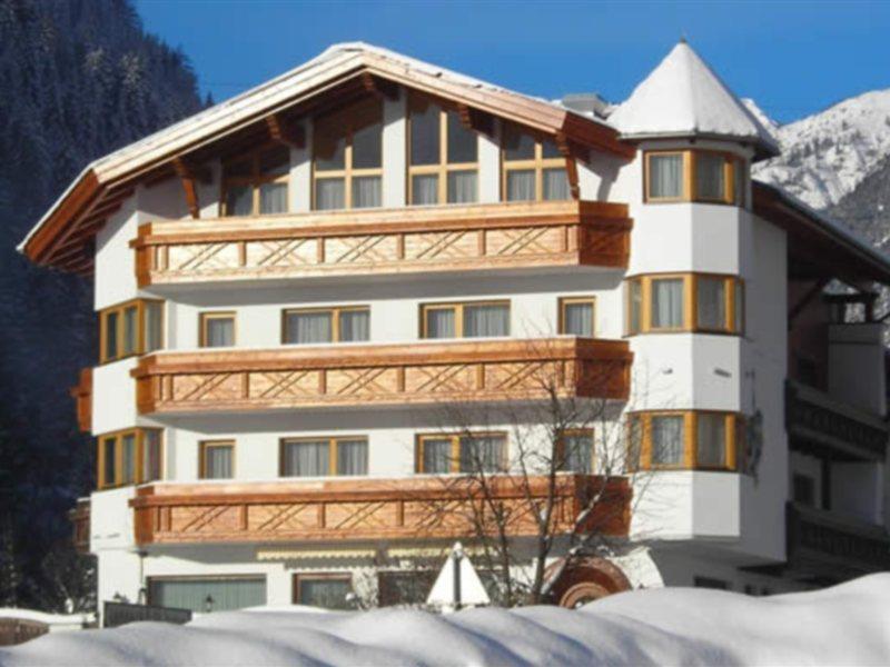 Hotel Troschana フリルシュ エクステリア 写真