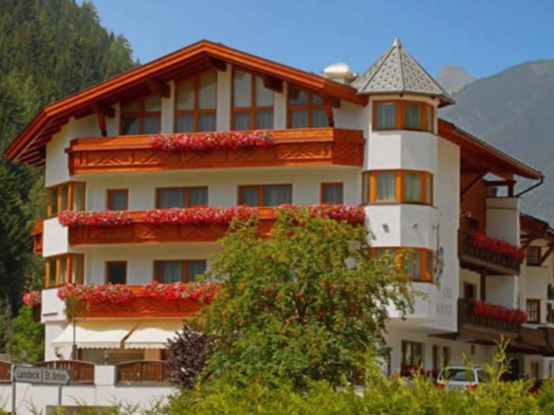 Hotel Troschana フリルシュ エクステリア 写真
