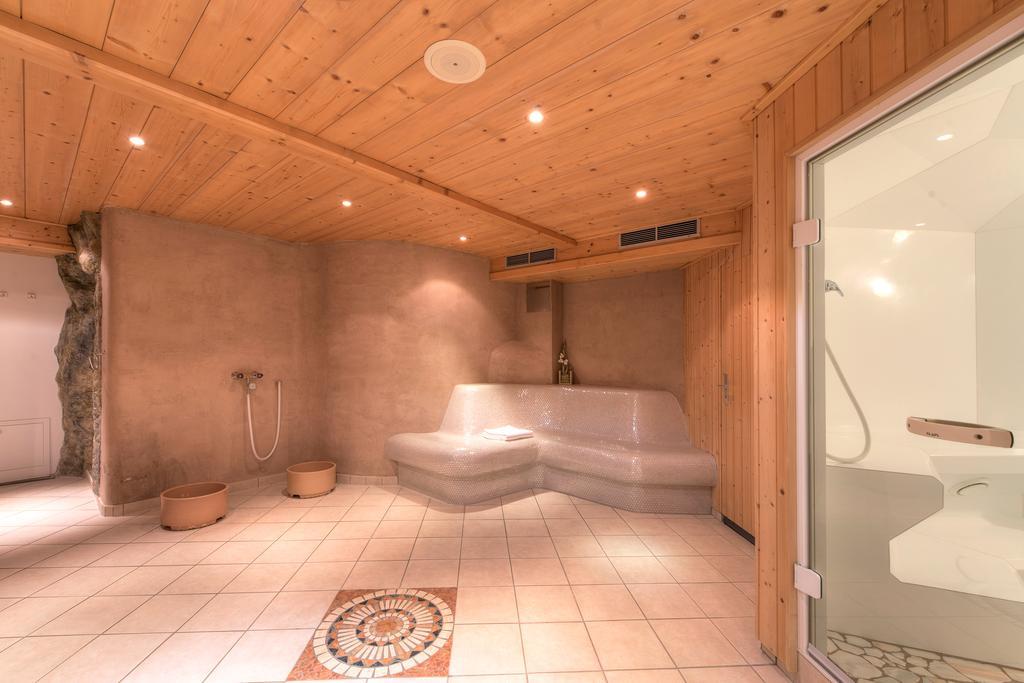 Hotel Troschana フリルシュ エクステリア 写真